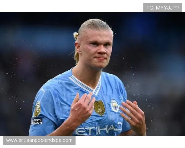 哈兰德无球跑动与门前嗅觉解析：禁区终结能力如何形成