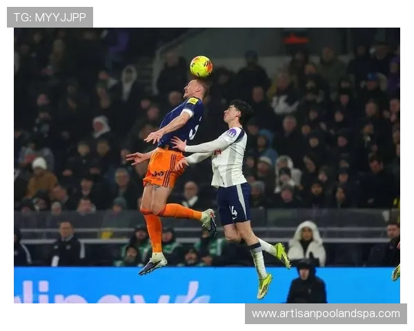 热刺中场节奏失控问题逐步显现，阶段性表现对赛季走势形成制约