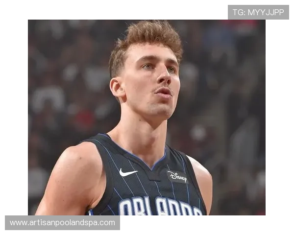 莫布里更善挡拆制造错位拉开加兰三分